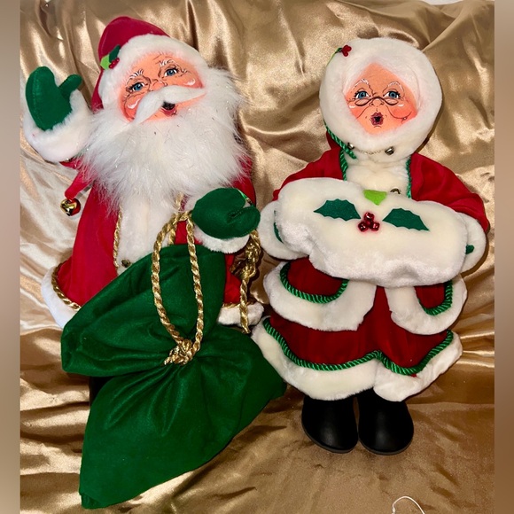ANNALEE 18" Santa Claus & Mrs. Claus Jinglebell Christmas Dolls, Mobilitee, 2006 - Picture 4 of 10